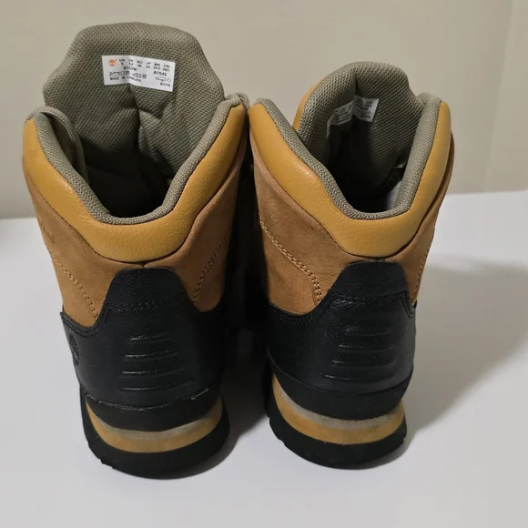 Timberland Men's Brown and Black Hiking Boots - Picture 3 of 4